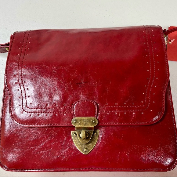 Mossimo Supply, Burgundy Crossbody, faux leather Bag with adjustable strap. NWT - Picture 11 of 12